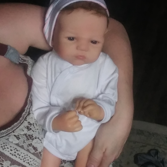 Ashton Drake Doll - Picture 7 of 7